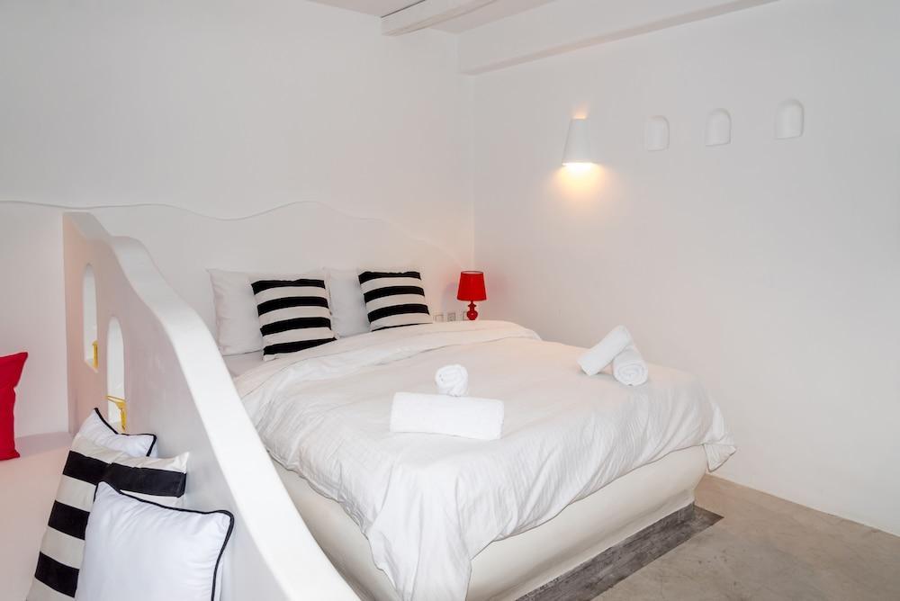 King'S Suites Kamári Exteriér fotografie