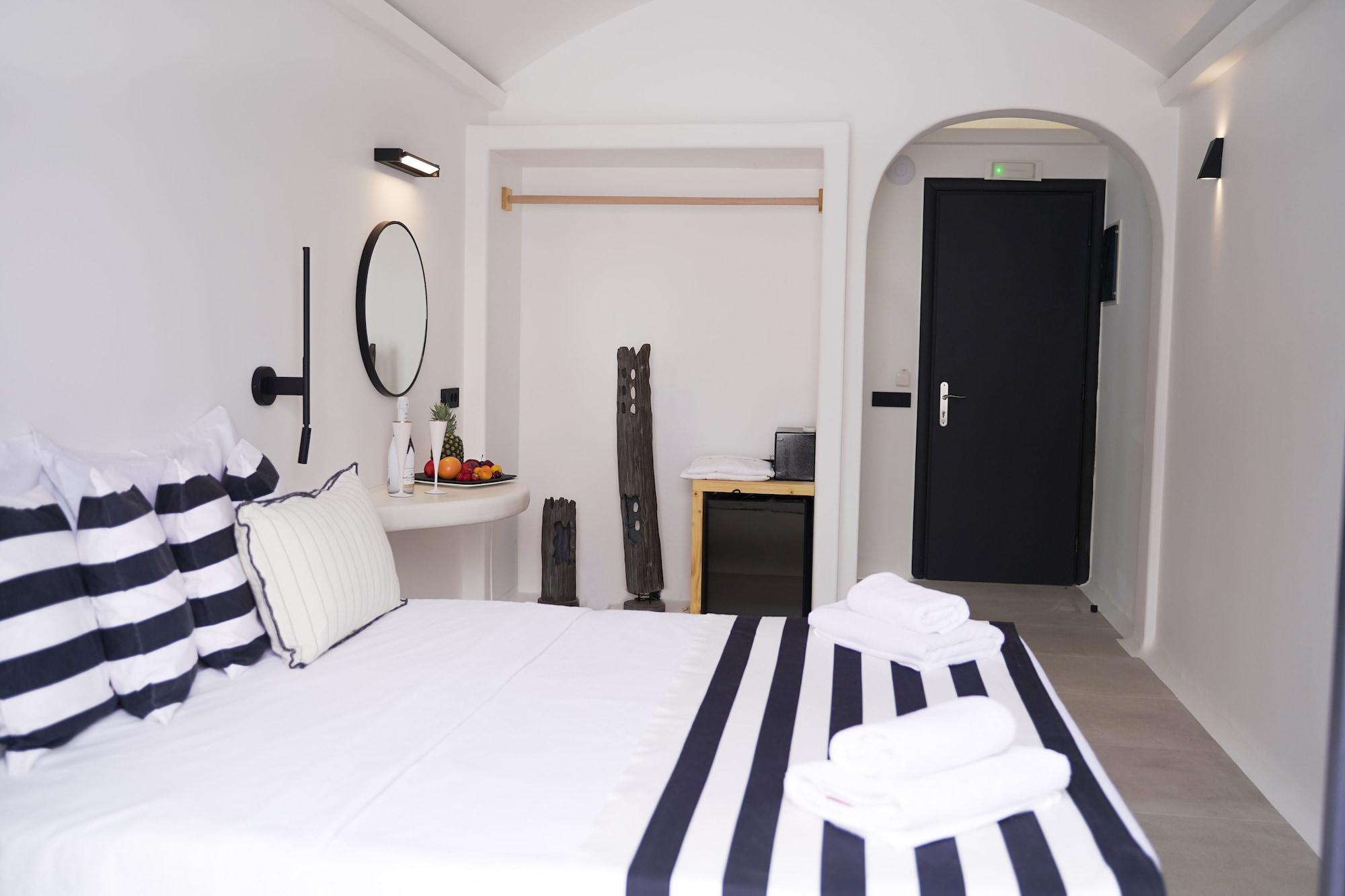 King'S Suites Kamári Exteriér fotografie