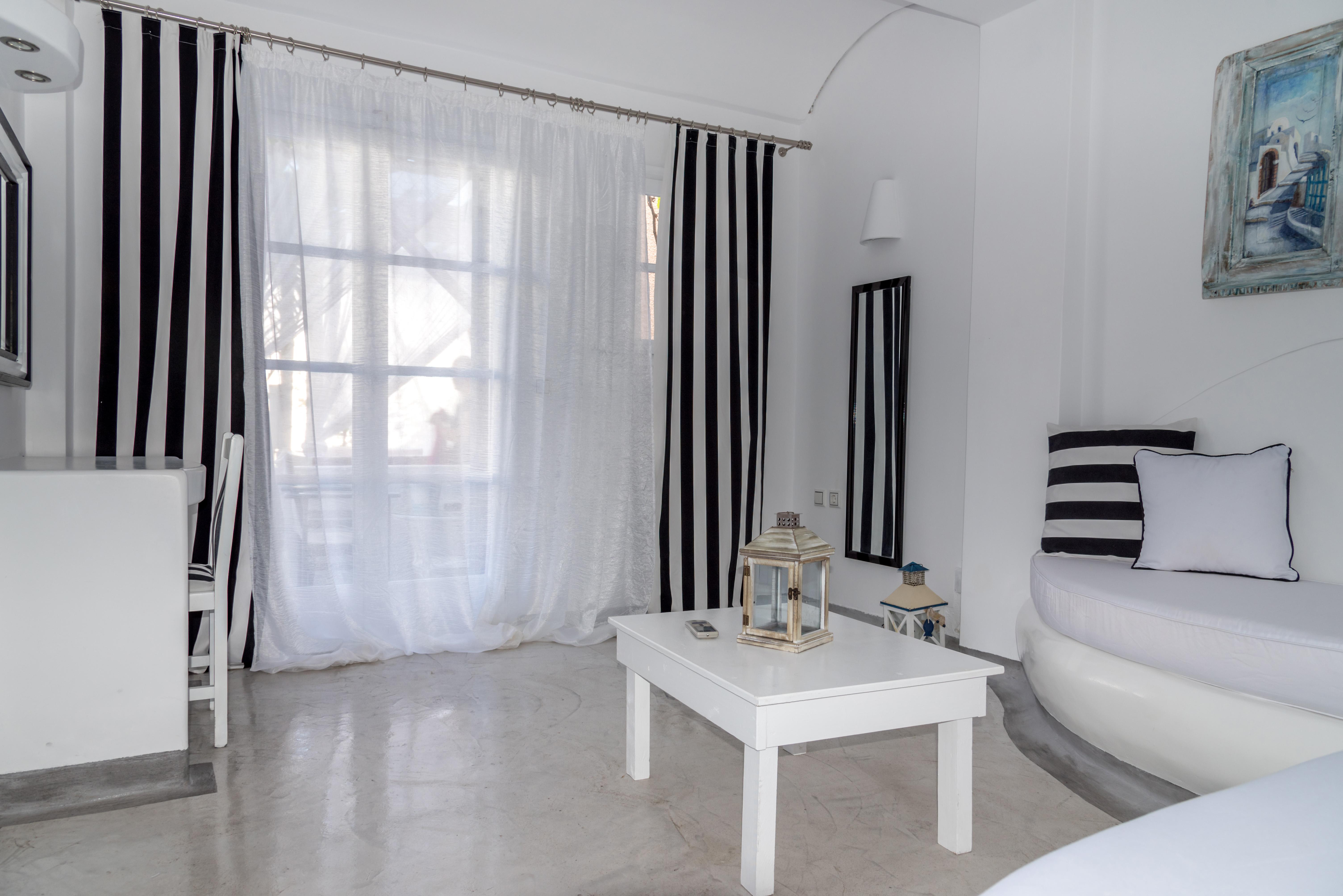 King'S Suites Kamári Exteriér fotografie